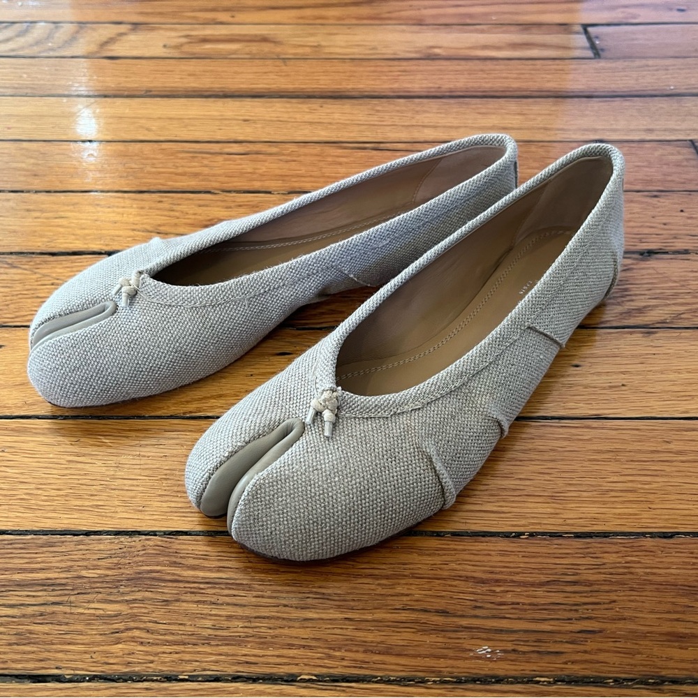 margiela tabi linen flats. New in box w/ proof of purchase